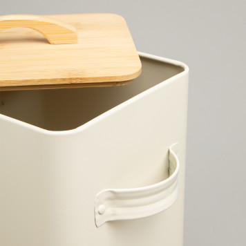 Банка для хранения корма с мерной ложкой, 18х15,5х23 см, 6,3л AGNESS 790-395-3