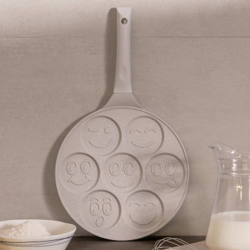 Сковорода " СМАЙЛ" для оладий с антипригар.покрытием диаметр=26.5 см.(кор=6шт) AGNESS 932-029-1