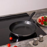 Сковорода c антипригарным покрытием "IRON CHEF" 26*5.0cm технология 3-ply, нерж.сталь 18/10 AGNESS 947-103