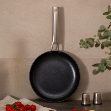 Сковорода антипригар. 3х слойным покрыт. daikin, серия " CHEF" 24*4.5cm, анодирован.алюминий AGNESS 947-107-2