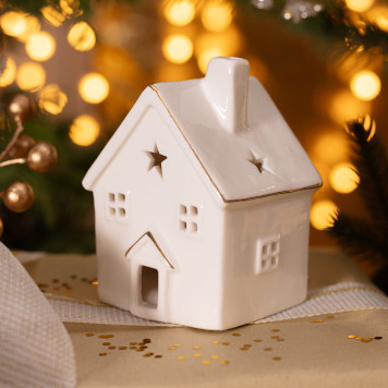 Фигурка "ДОМИК" с led-подсветкой 7,8*7,3*10,8 см LEFARD 146-2184