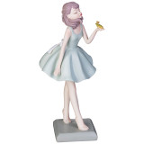 Статуэтка "ДЕВОЧКА ПОЦЕЛУЕТ ЛЯГУШКУ" 23 см LEFARD 154-619