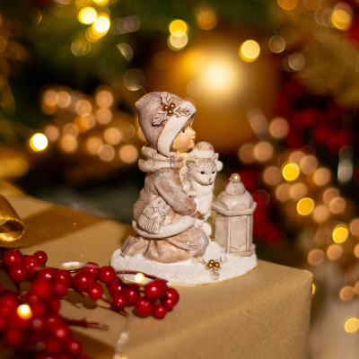 Статуэтка "ДЕВОЧКА С КОТЕНКОМ" 7,5х5,5х9 см LEFARD 162-1294-1