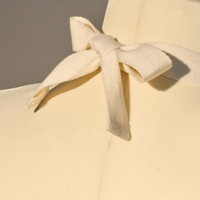 Фартук "ROYAL GARDEN", 60х70см ,100% хлопок,белый ,твил,пропитка LEFARD 850-754-7-5