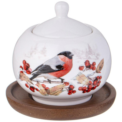 Сахарница "ЛЕСНАЯ СКАЗКА" снегири 380 мл на дерев. подставке (кор=36шт.) LEFARD 85-2024-1