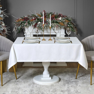 Скатерть 160х220 cm прямоугольная, "ФЕЕРИЯ. СЕРЕБРО", цвет: белый, tm , полиэстер 100% (кор=1 LEFARD 986-004-21